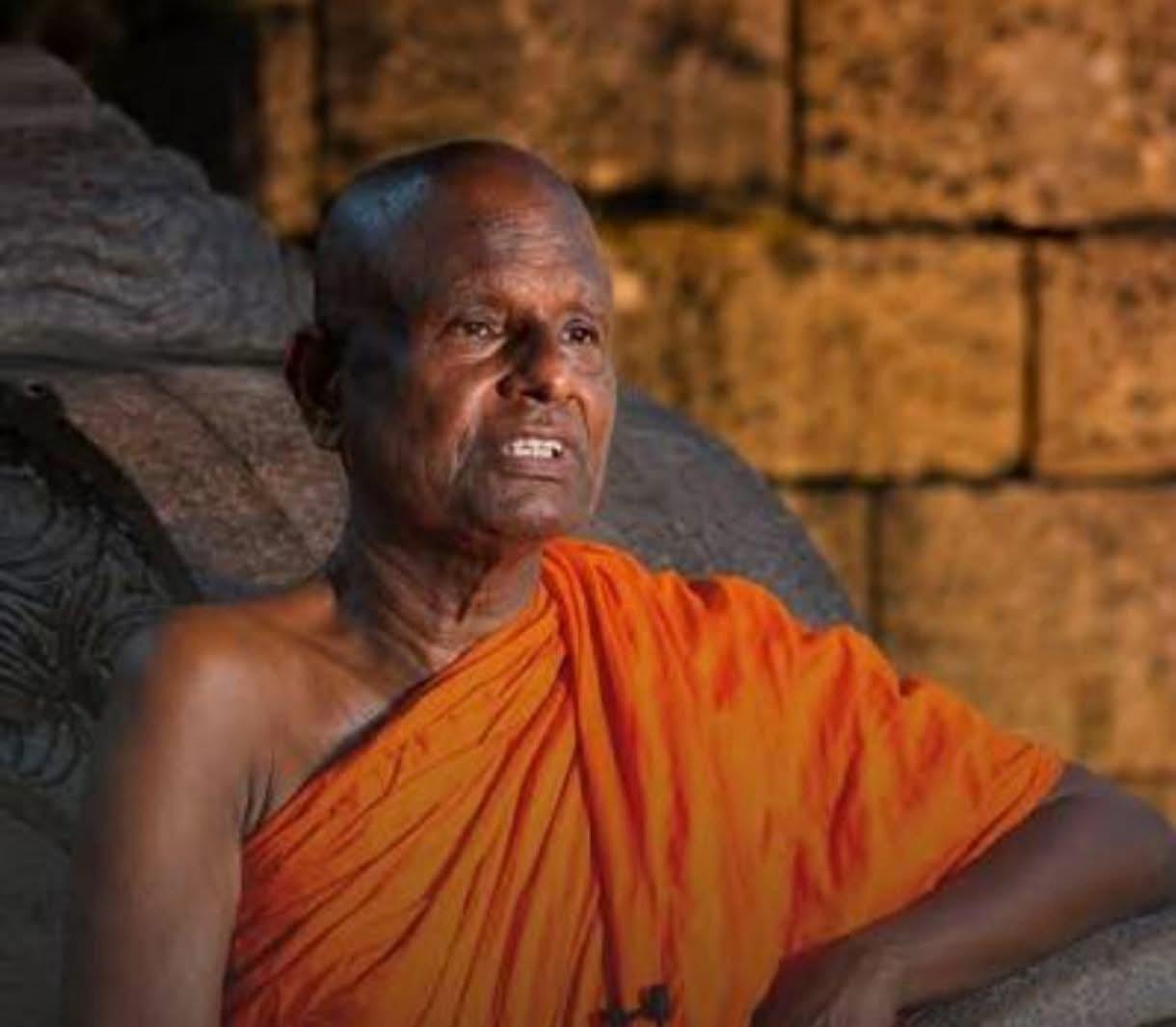 පල්ලේගම හේමරතනගේ සංඝ නායක පදවියට තට්ටු වේ 